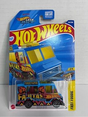 D/C Hot Wheels Quick Bite Foodie Food Truck Delivery Vehicle Fuego Fajitas